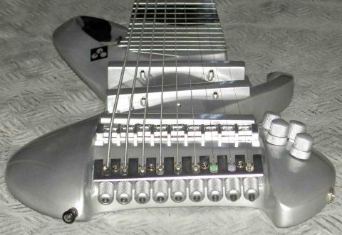 Completed instrument, viewed from the tail.
[hi-res = 2372x1636 177KB]